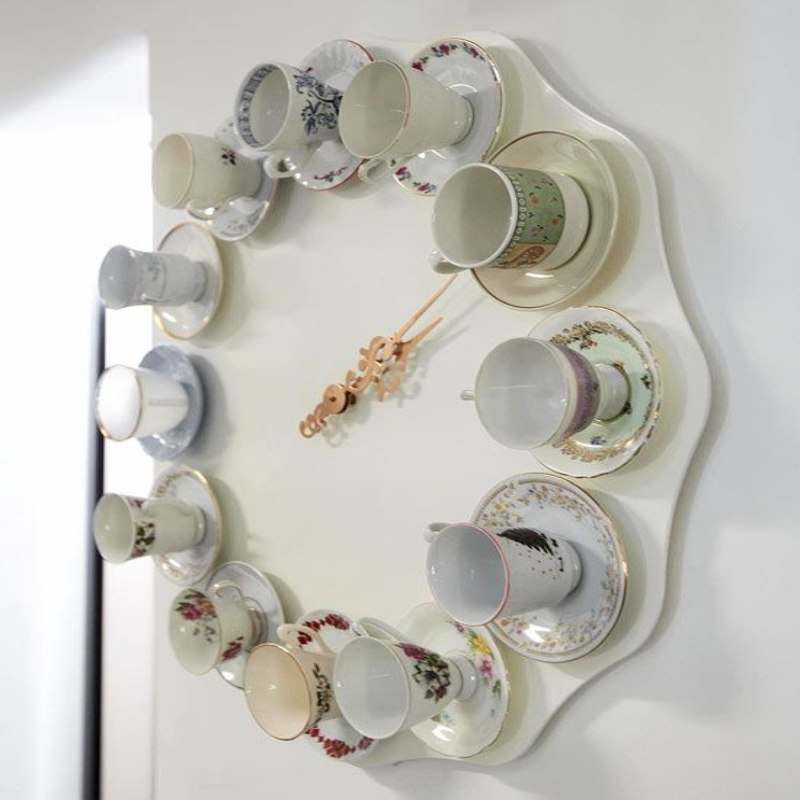 Creative diys:  Minimalist tea cup clock