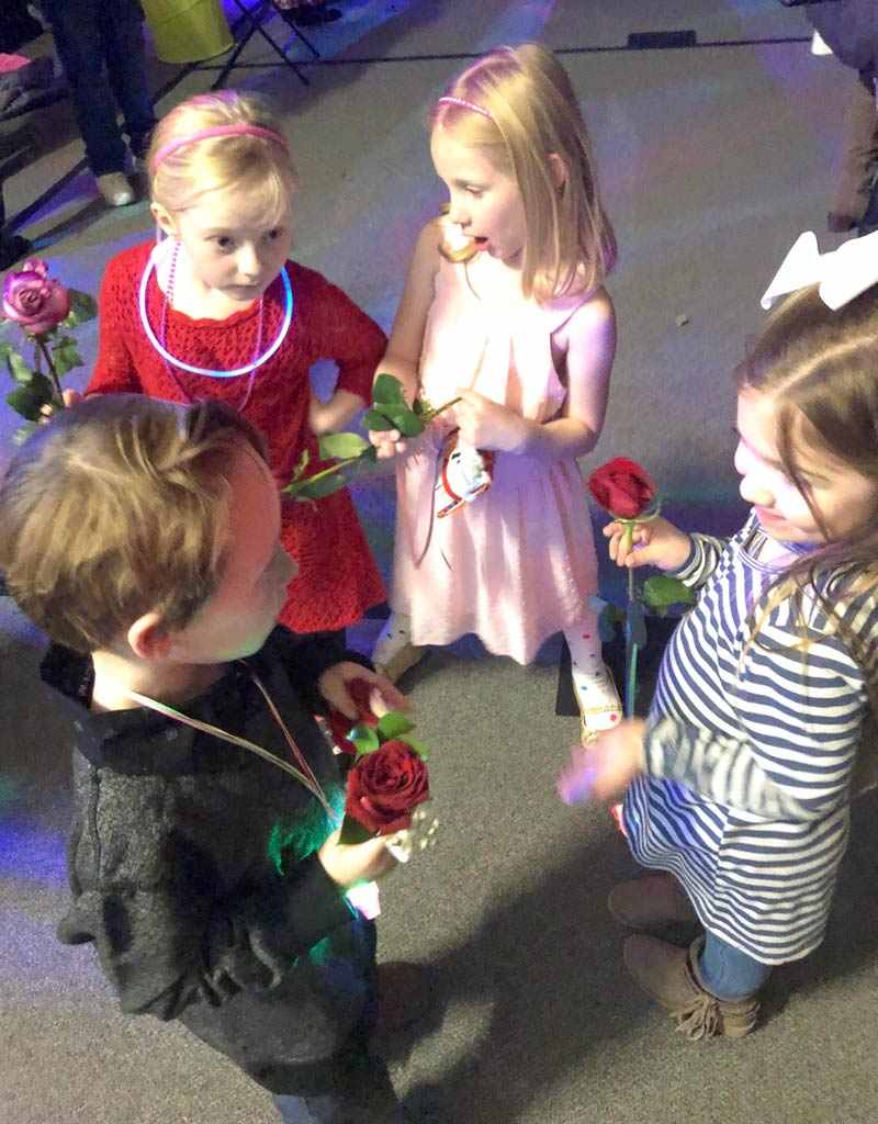 His girlfriend caught him giving roses  to other girls