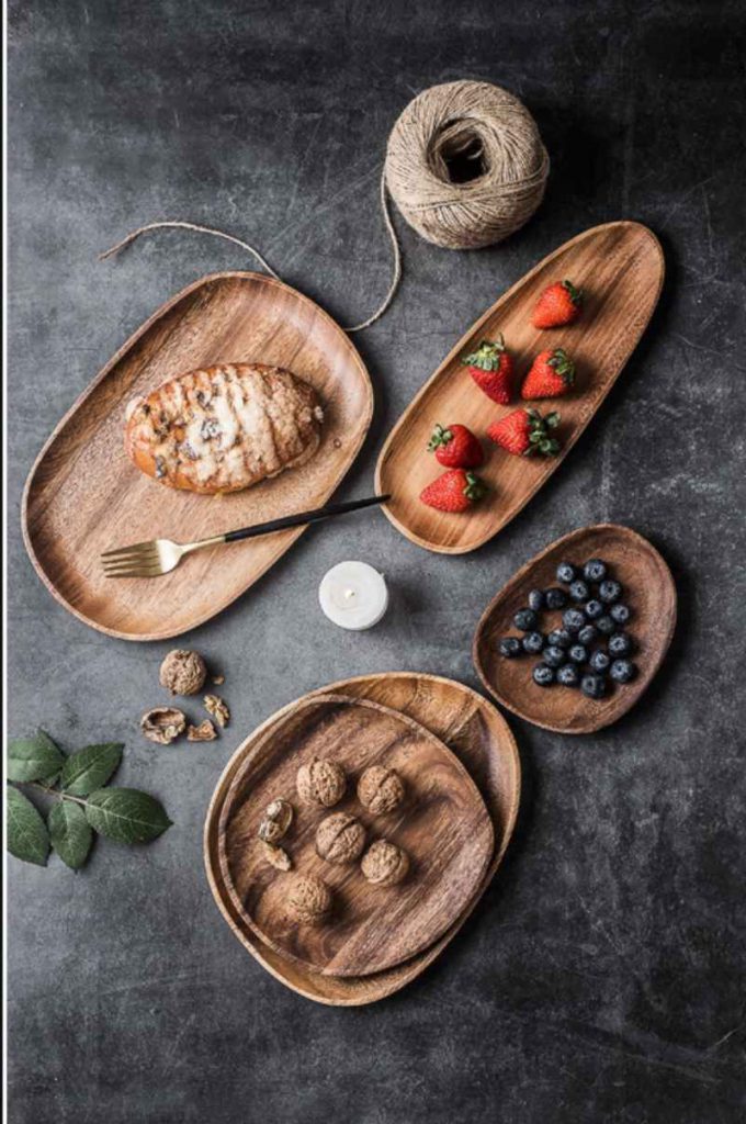 wooden pan and plate set
