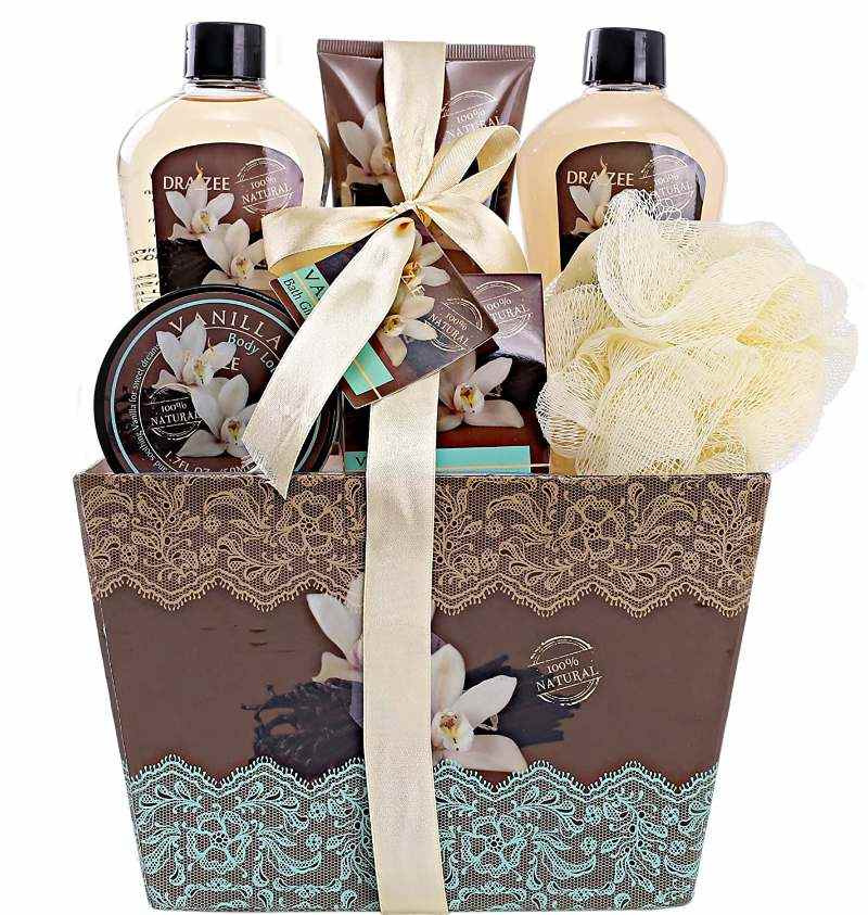 Spa Basket for Women with Refreshing “Seductive Vanilla” Fragrance by Draizee, Christmas gift ideas for her 