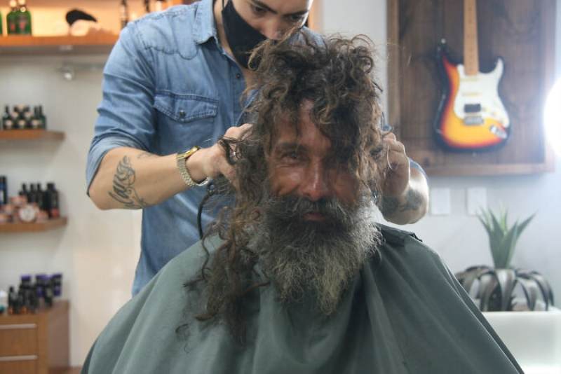 Homeless Man's Viral Makeover Helps Him Find His Sister Who Thought He Was Dead