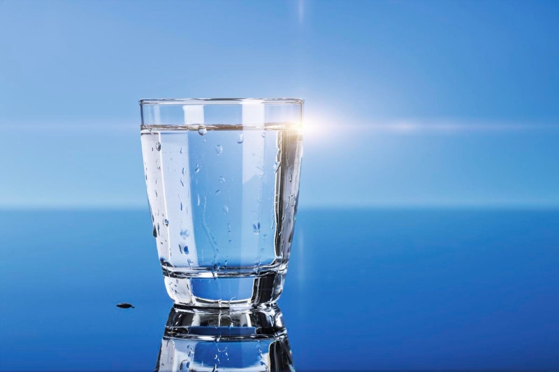 There are more atoms in a glass of water than there are glasses of water in all the oceans on Earth