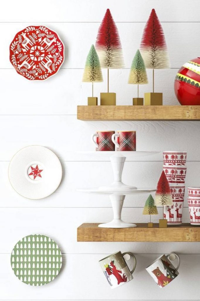 diy-christmas-decorations-ceramic-plates
