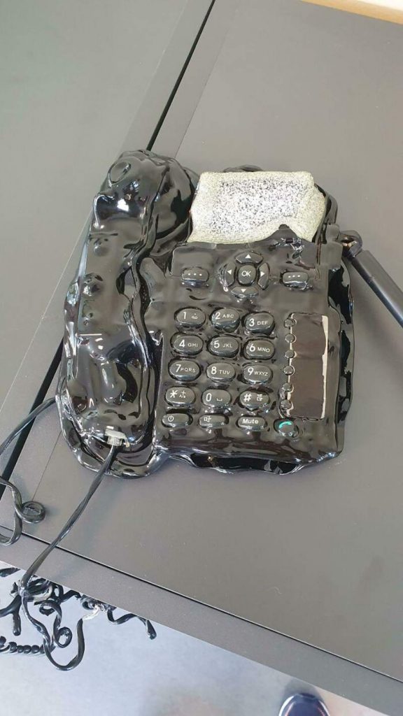 phone burnt tech support (1)