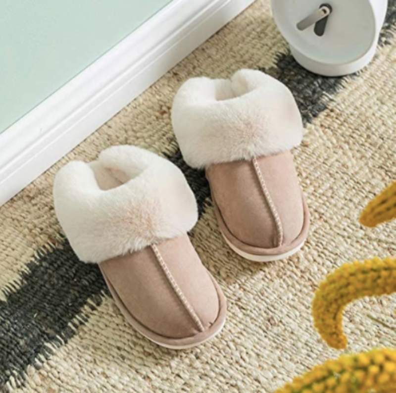 Women's Slippers - Memory Foam Fluffy Fleece Fur Lined Slip-on