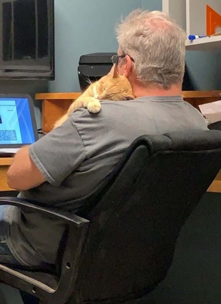 dad with cat