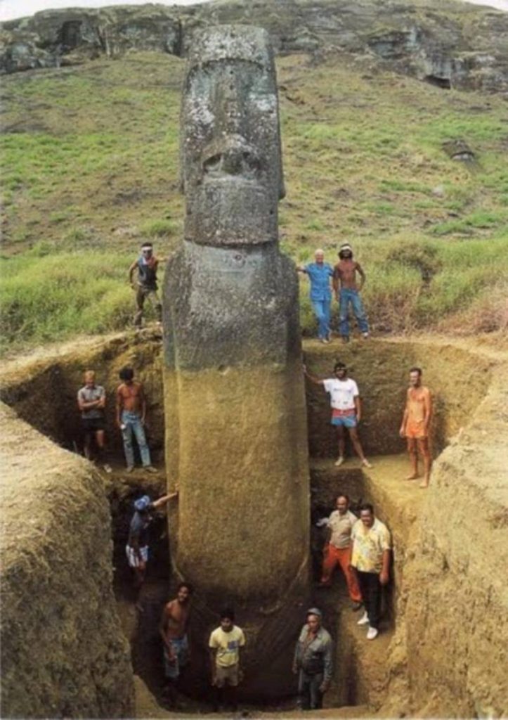 Easter island heads with their bodies