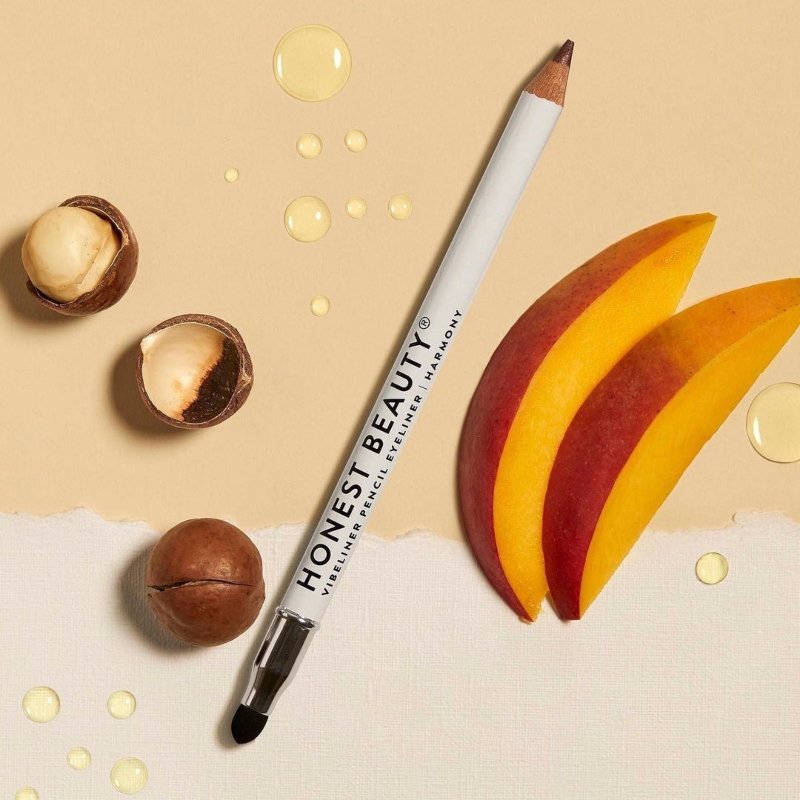 eye pencil by Honest Beauty